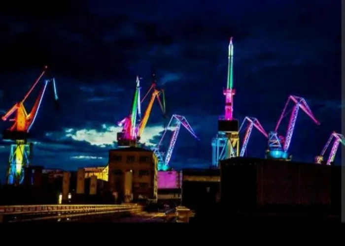 Ory 2 Between The And Center *